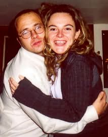 Rich and Viki having a sly cuddle.