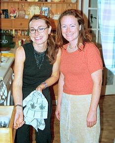 Vanessa & Tara on Sunday morning. Woman, know your place!